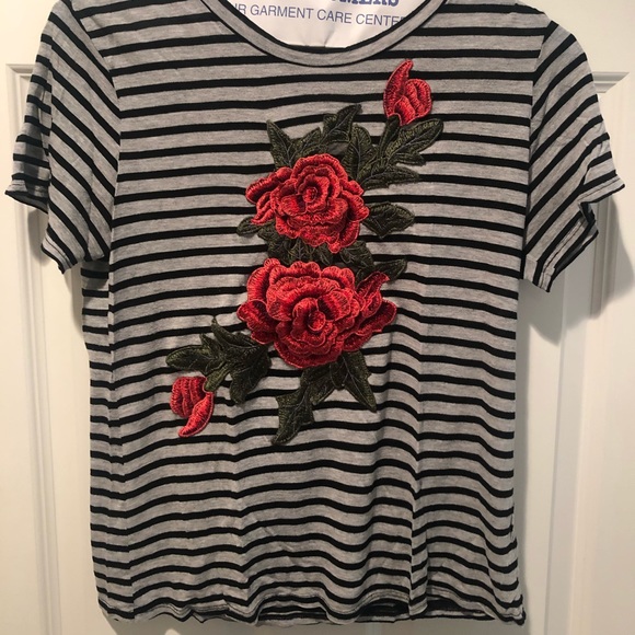 EMMA AND SAM ROSE T-SHIRT - Picture 2 of 4